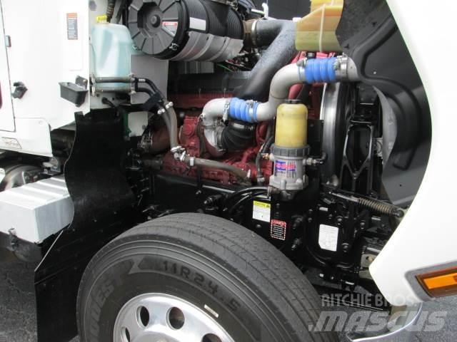 Mack PI64T Sattelzugmaschinen