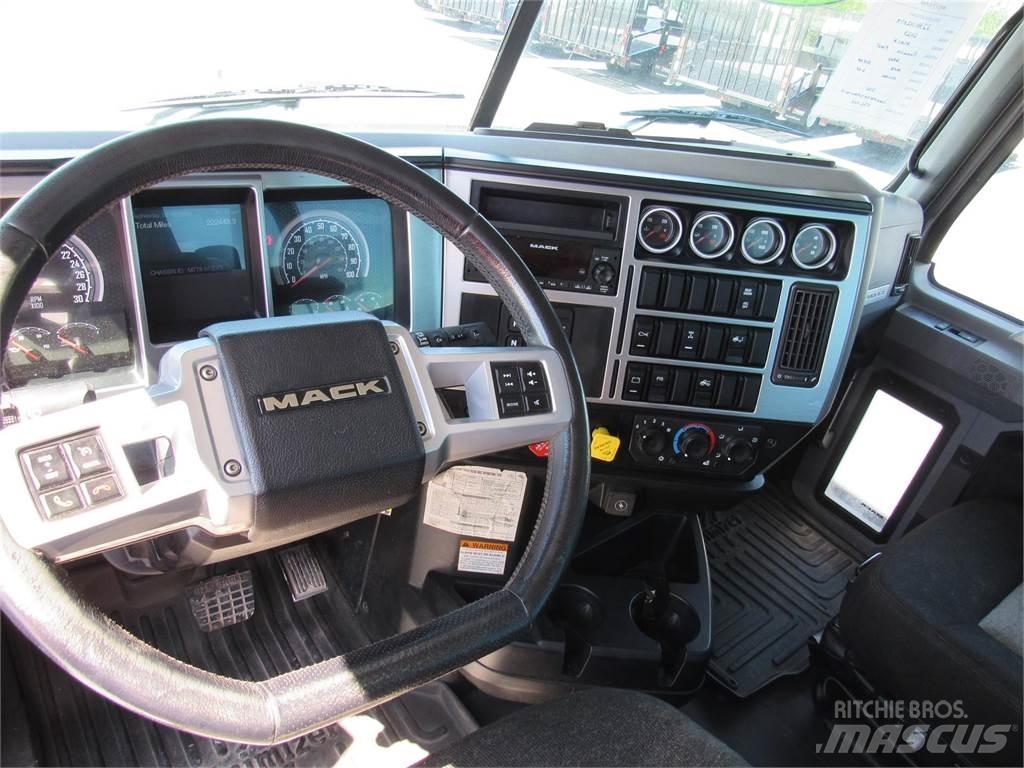 Mack PI64T Sattelzugmaschinen
