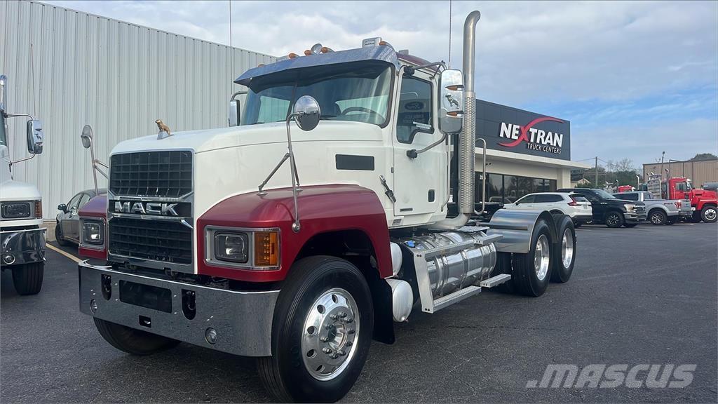 Mack PI64T Sattelzugmaschinen