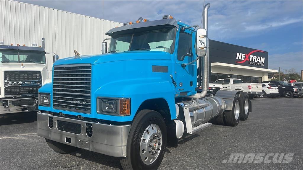 Mack PI64T Sattelzugmaschinen