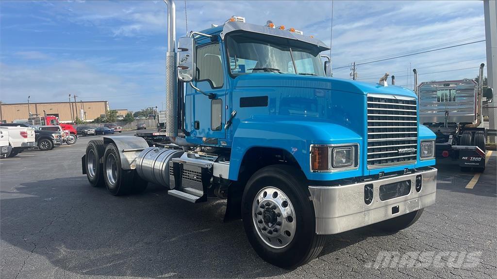 Mack PI64T Sattelzugmaschinen