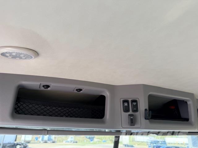 Mack PI64T Sattelzugmaschinen