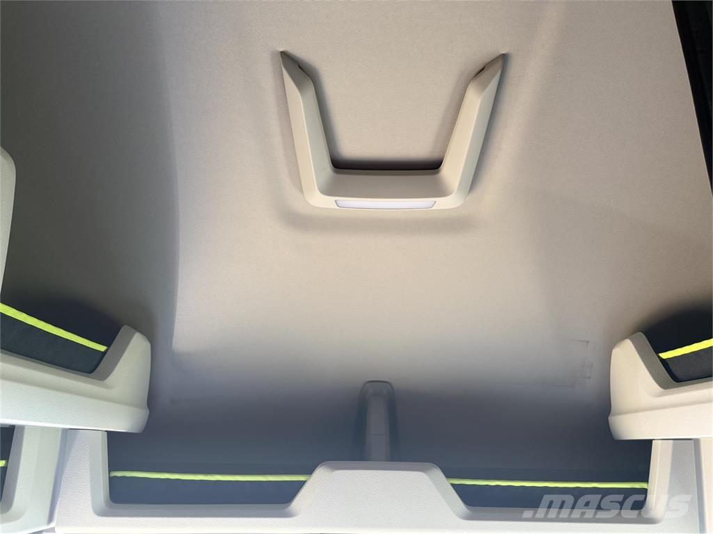 Volvo NEW VNL860 Sattelzugmaschinen