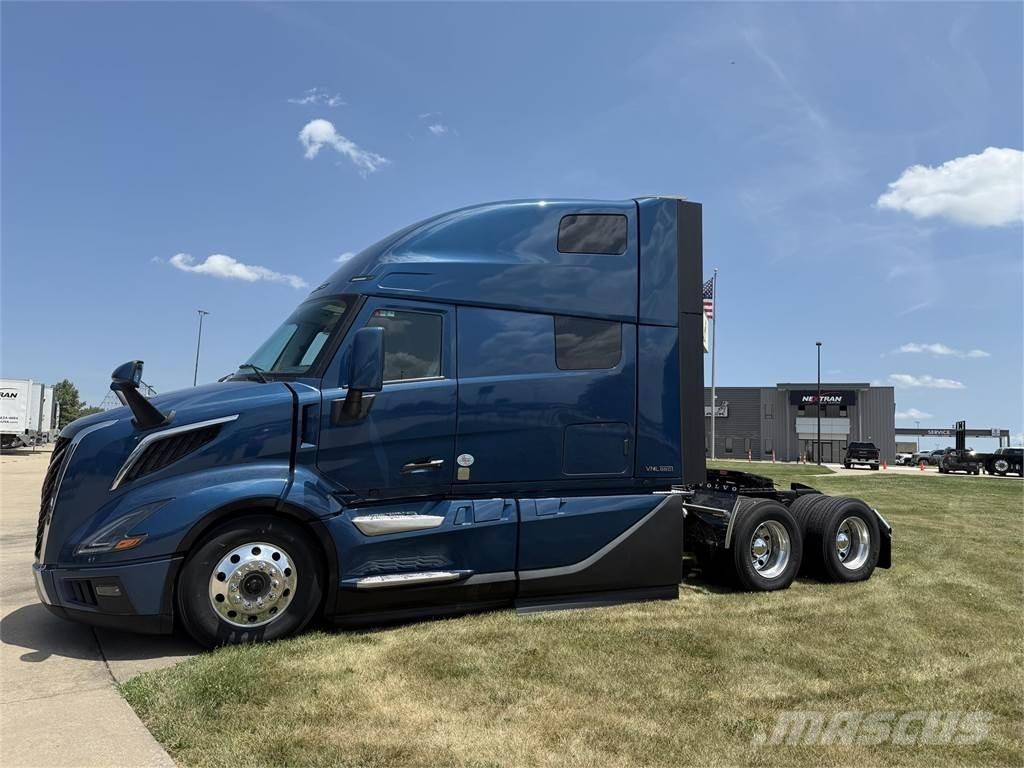Volvo VNL 860 Sattelzugmaschinen