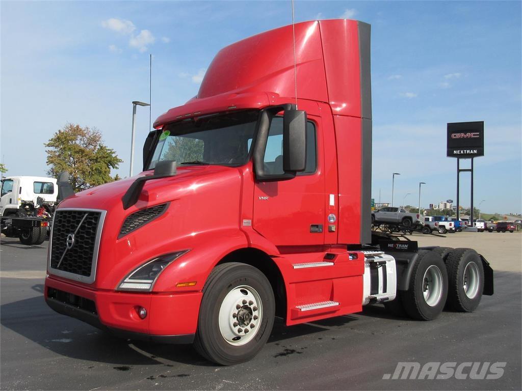 Volvo VNL64T300 Sattelzugmaschinen