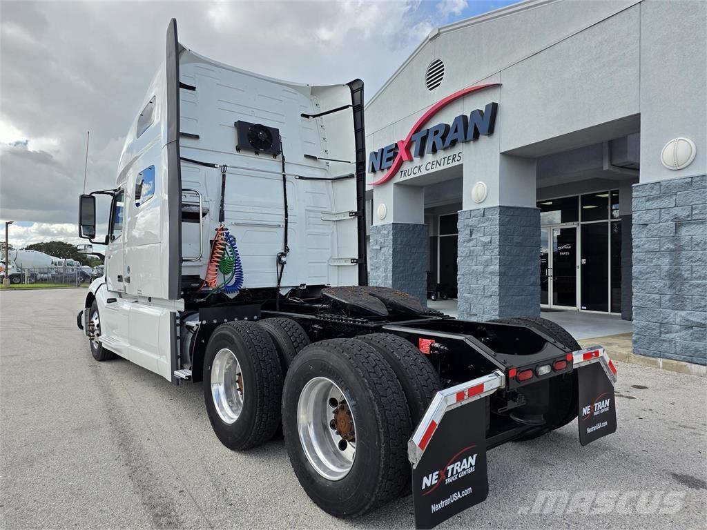 Volvo VNL64T760 Sattelzugmaschinen