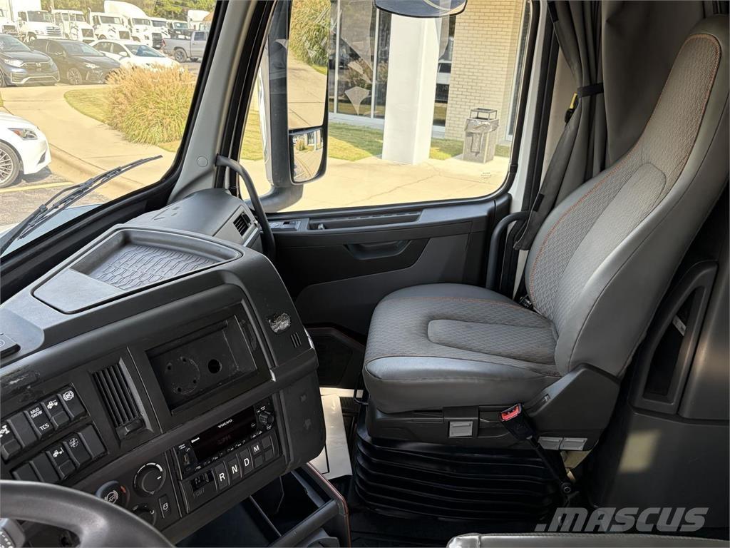 Volvo VNL64T760 Sattelzugmaschinen