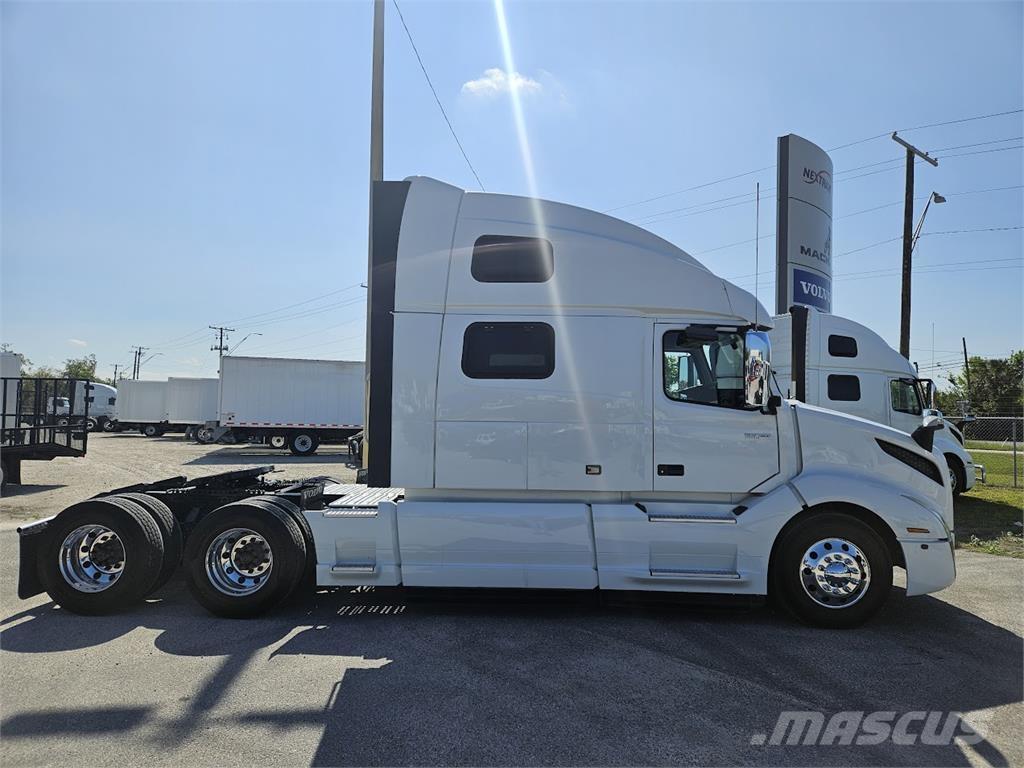 Volvo VNL64T860 Sattelzugmaschinen