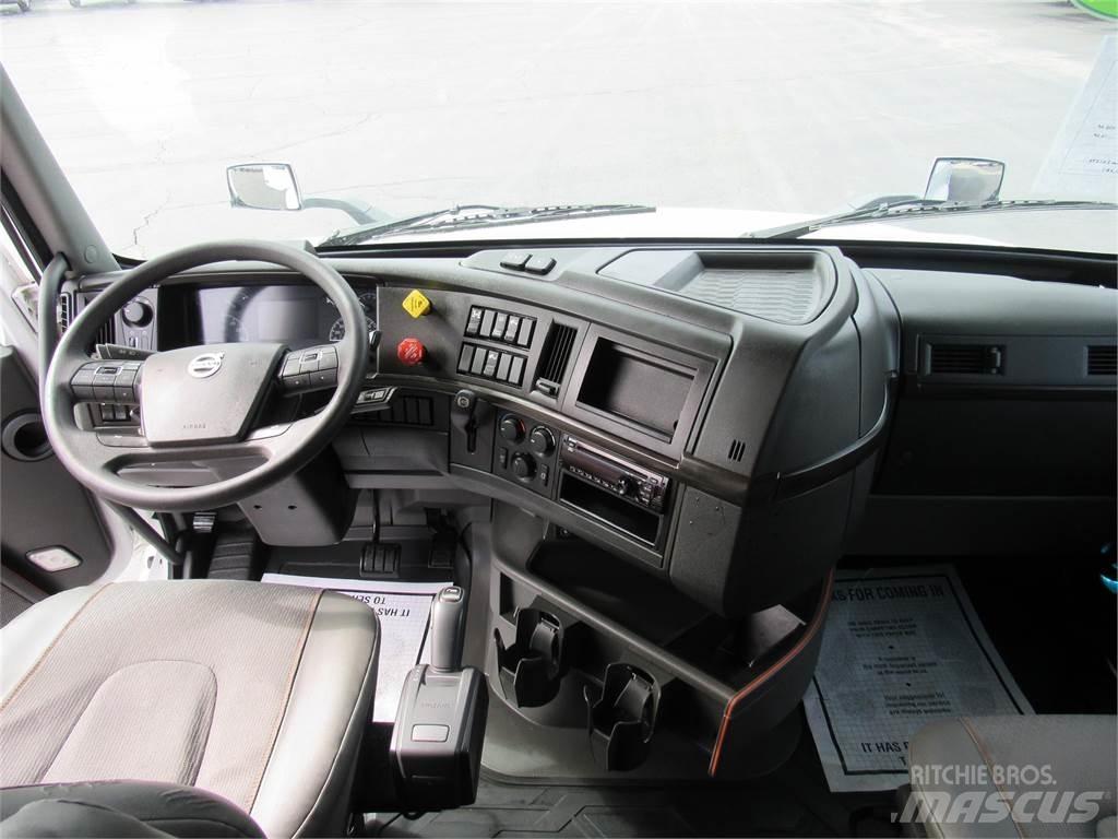 Volvo VNL64T860 Sattelzugmaschinen