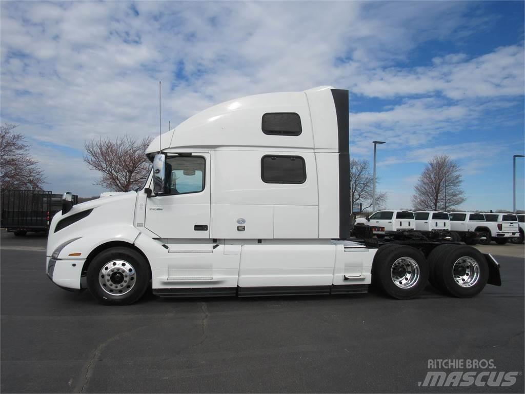 Volvo VNL64T860 Sattelzugmaschinen