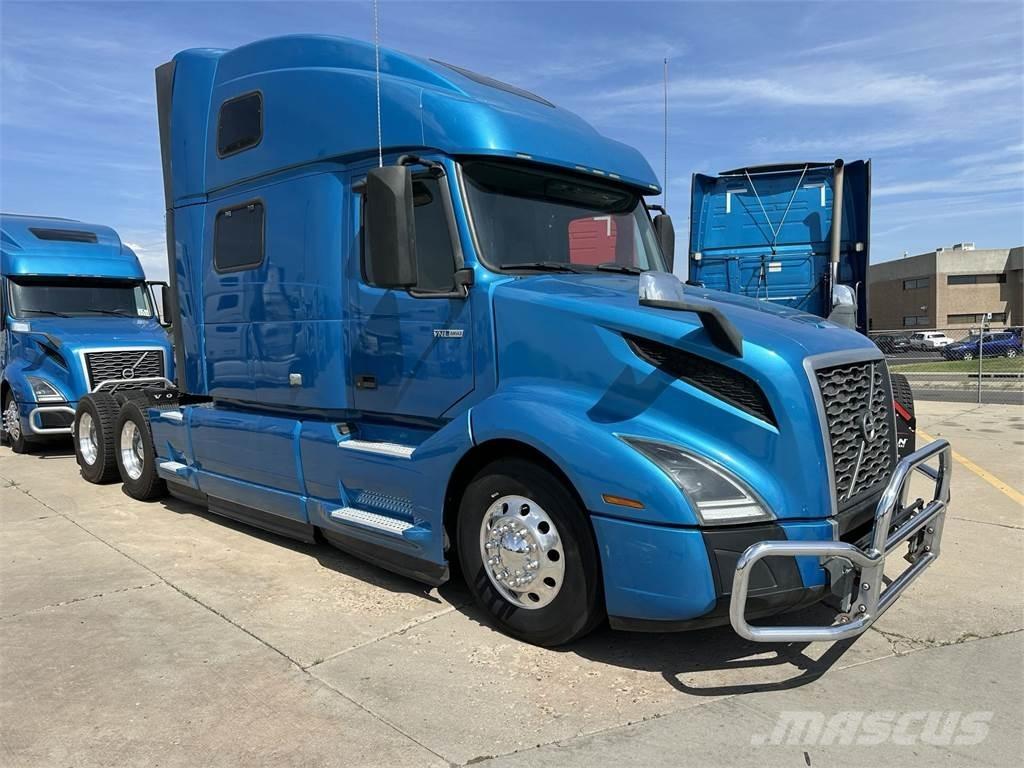 Volvo VNL64T860 Sattelzugmaschinen