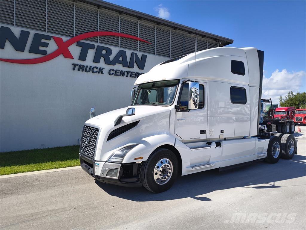 Volvo VNL64T860 Sattelzugmaschinen