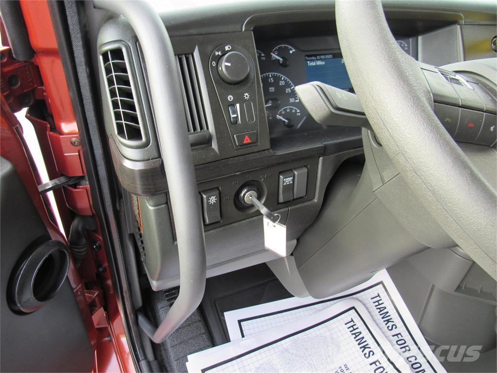 Volvo VNL64T860 Sattelzugmaschinen