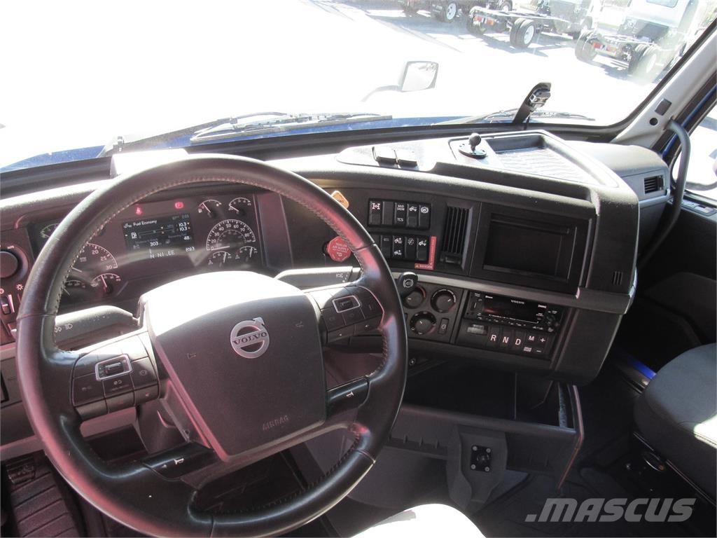 Volvo VNL860 Sattelzugmaschinen