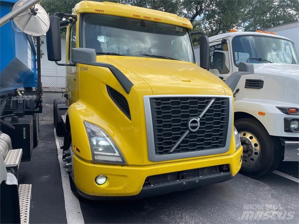 Volvo VNR64T300 Sattelzugmaschinen