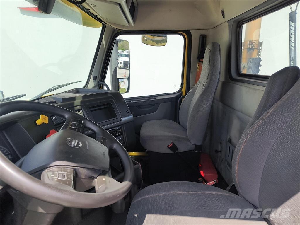 Volvo VNR64T300 Sattelzugmaschinen