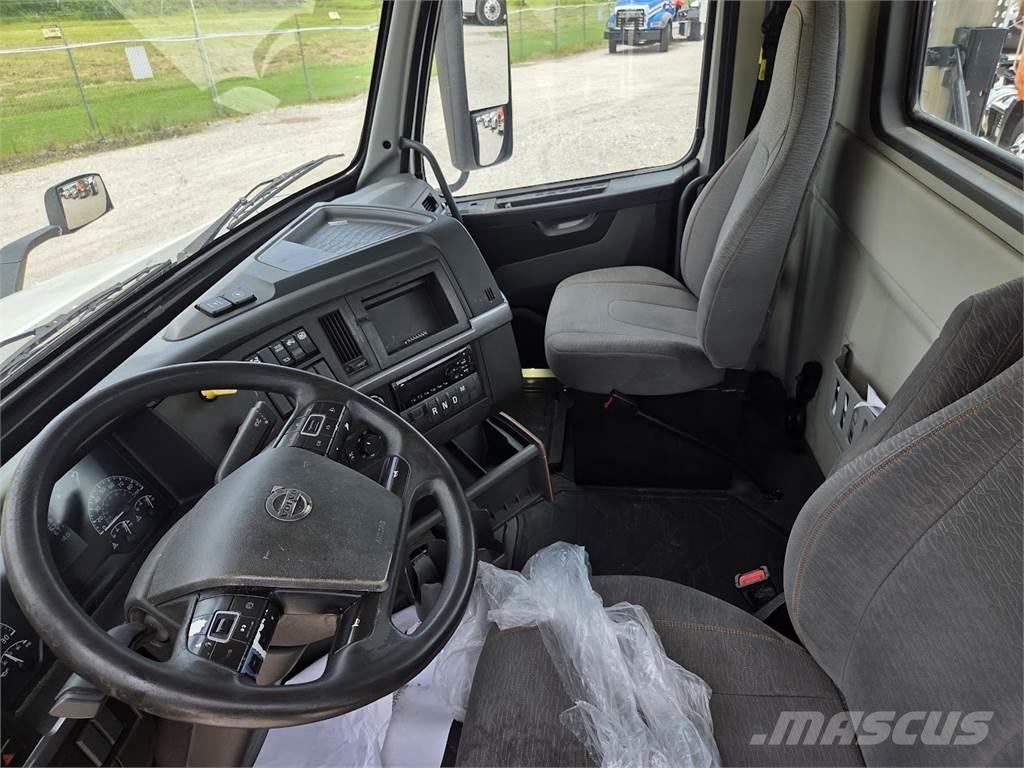 Volvo VNR64T300 Sattelzugmaschinen