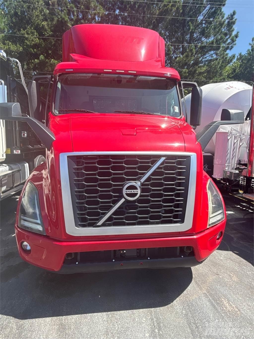Volvo VNR64T300 Sattelzugmaschinen