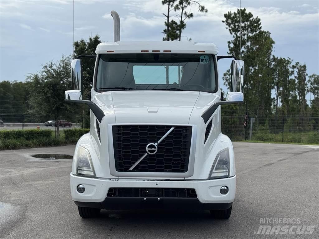 Volvo VNR64T300 Sattelzugmaschinen