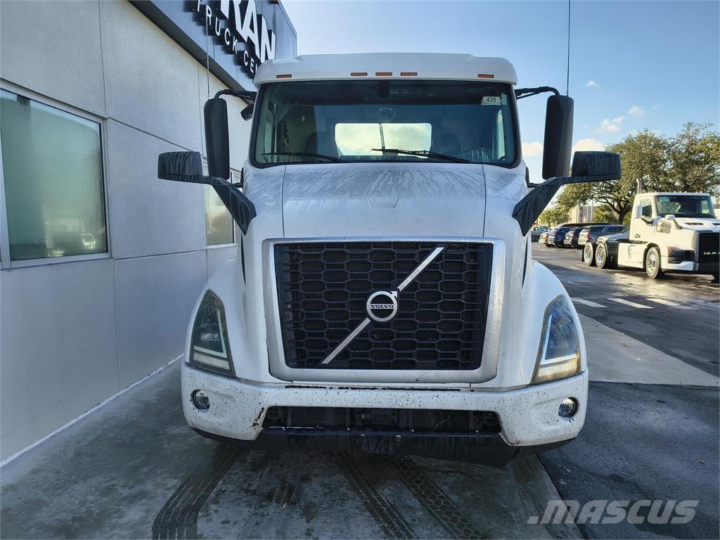 Volvo VNR64T300 Sattelzugmaschinen