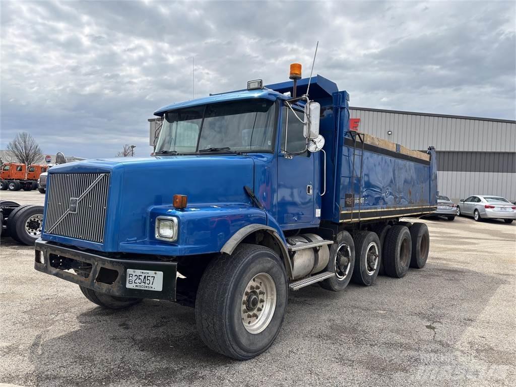 Volvo WG64T Kipper