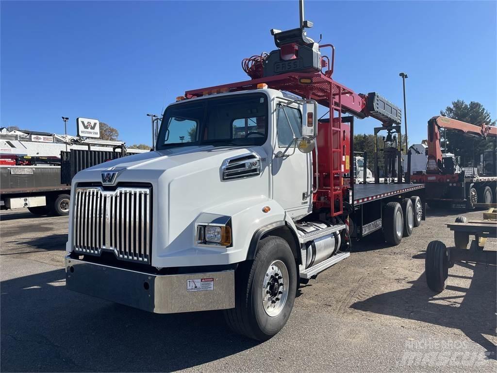 Western Star 4700SB Andere Fahrzeuge