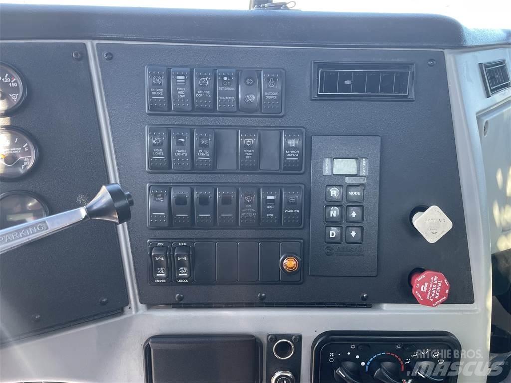 Western Star 4700SB Andere Fahrzeuge
