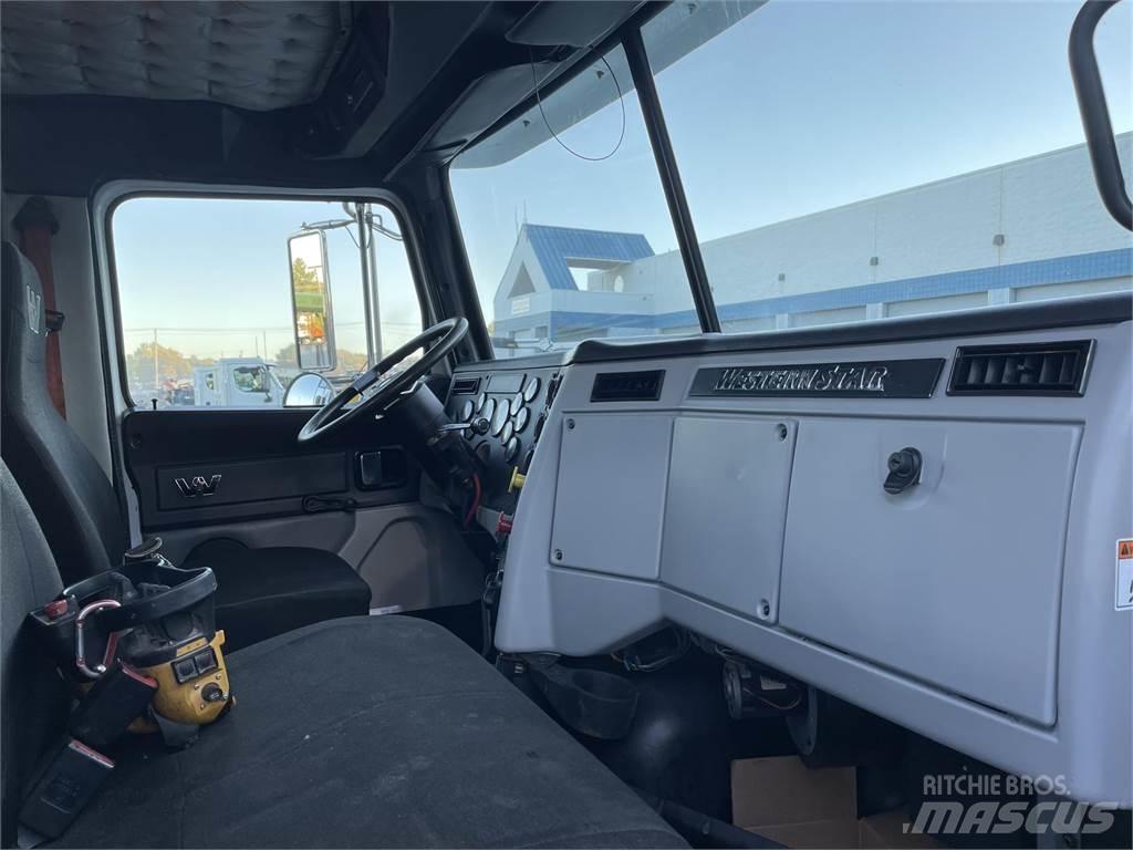 Western Star 4700SB Wechselfahrgestell