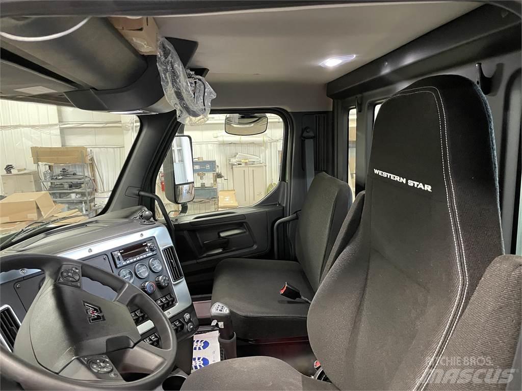 Western Star 49X Andere Fahrzeuge