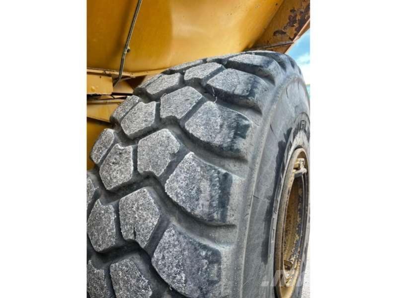 CAT 740GC Dumper - Knickgelenk