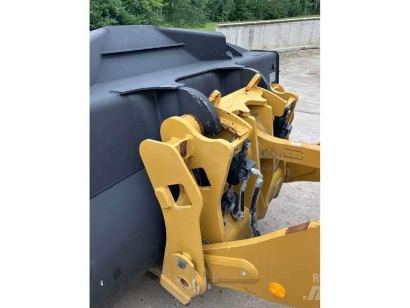 CAT 938M Radlader
