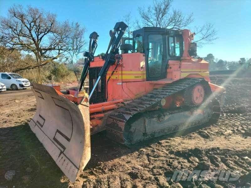 CAT D6T Bulldozer