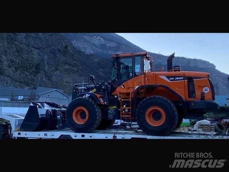 Doosan DL300 Radlader