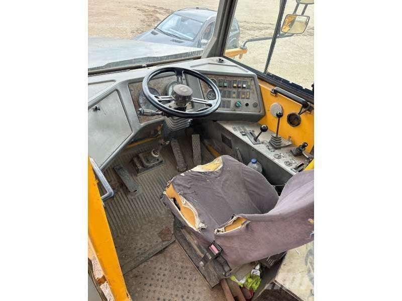 Volvo A30C Dumper - Knickgelenk
