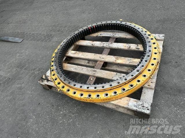 Liebherr A 922 Chassis