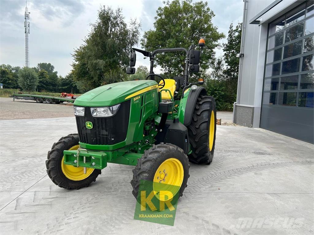 John Deere 5090M Traktoren