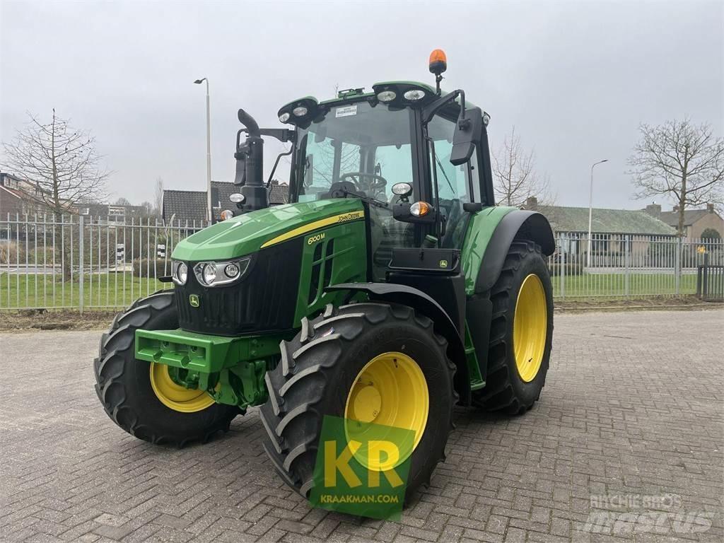 John Deere 6100M Traktoren