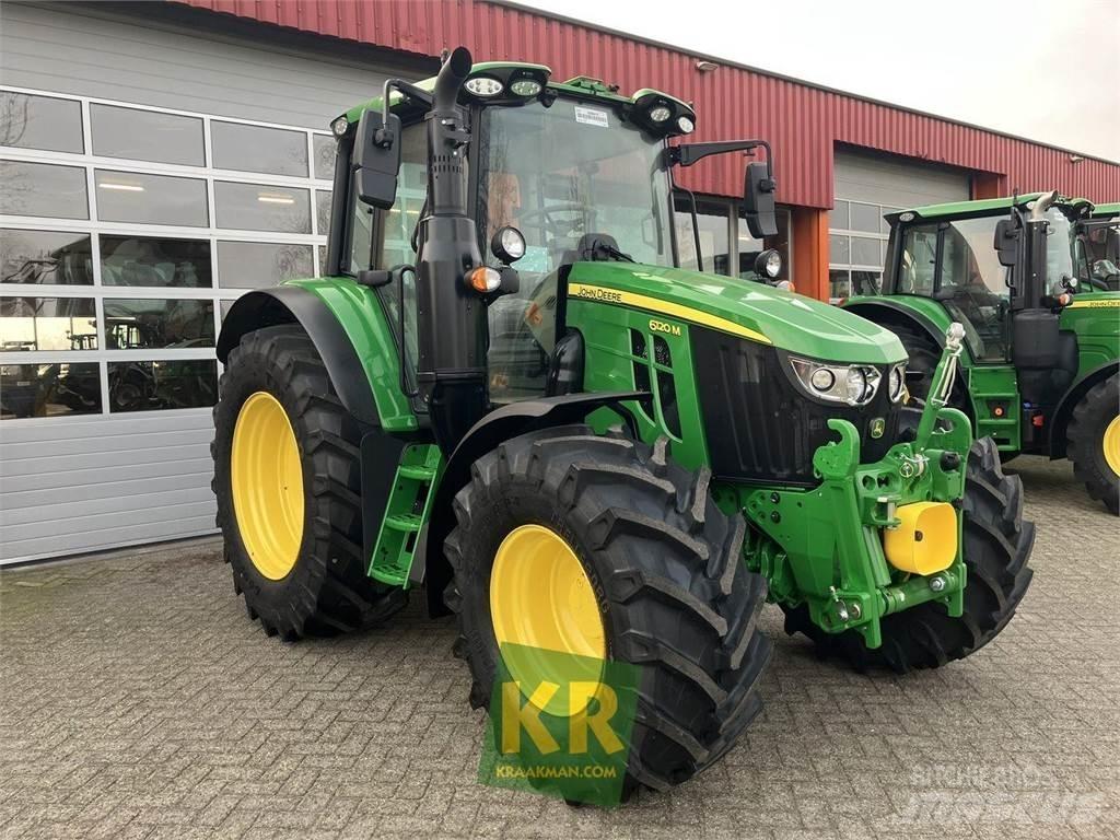John Deere 6120M Traktoren