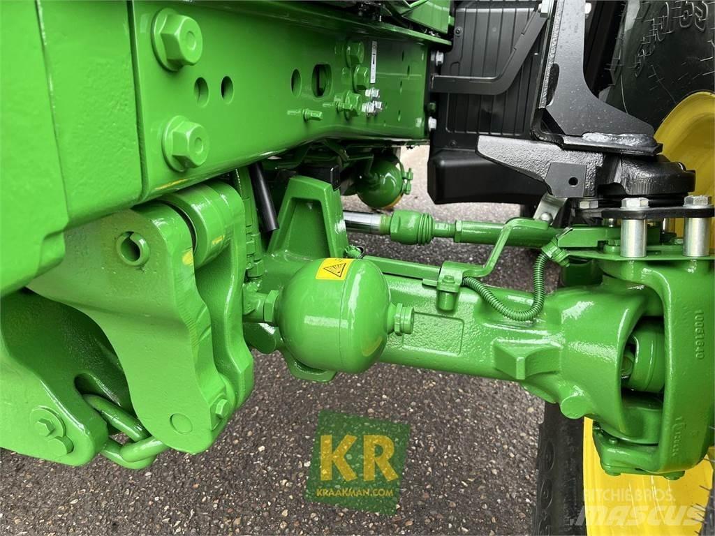 John Deere 6120M Traktoren