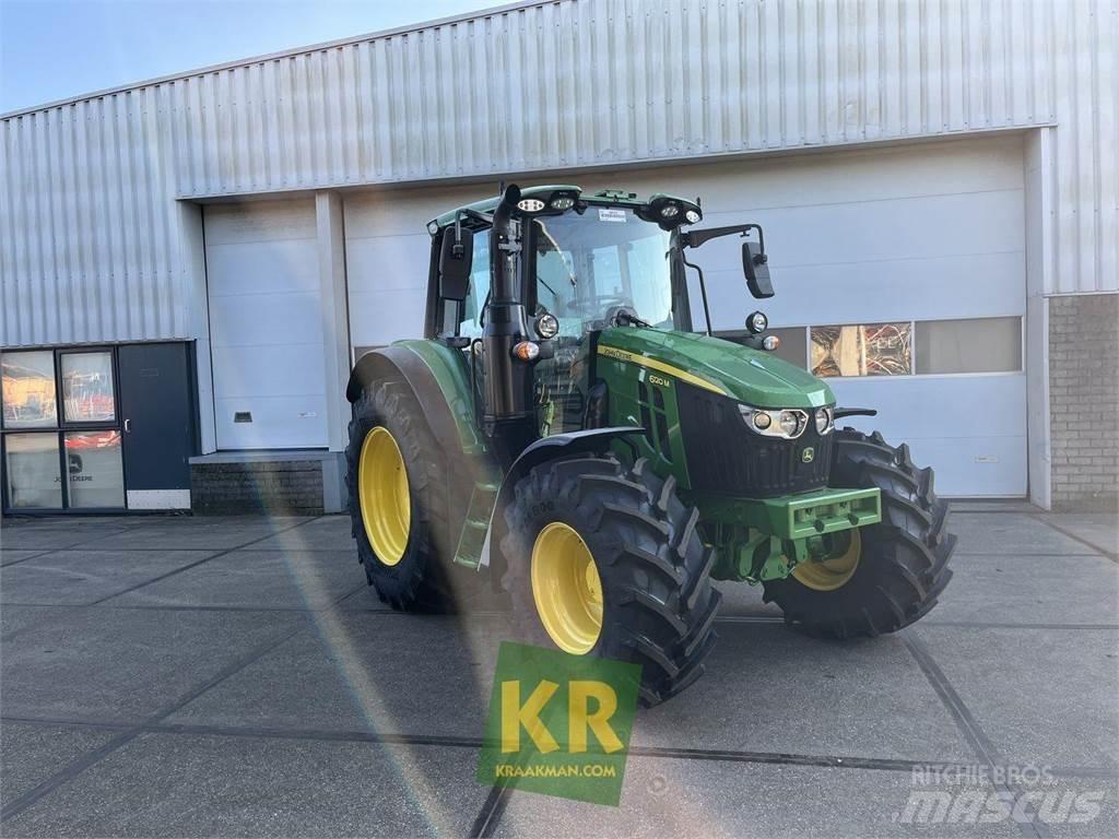 John Deere 6120M Traktoren