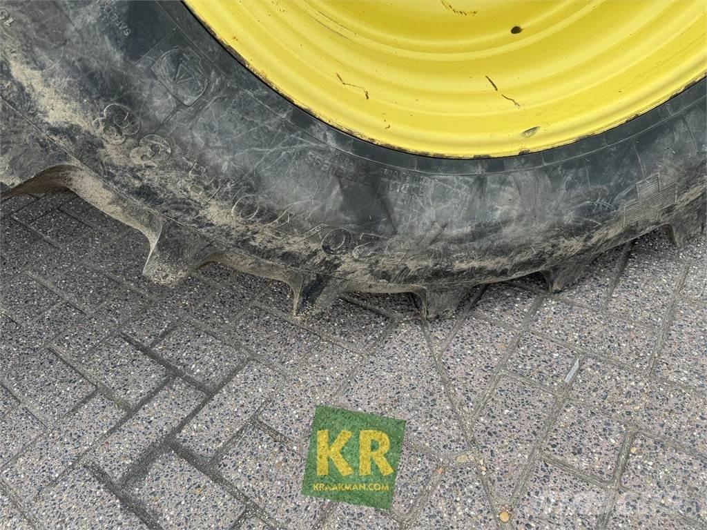 John Deere 6125R Traktoren