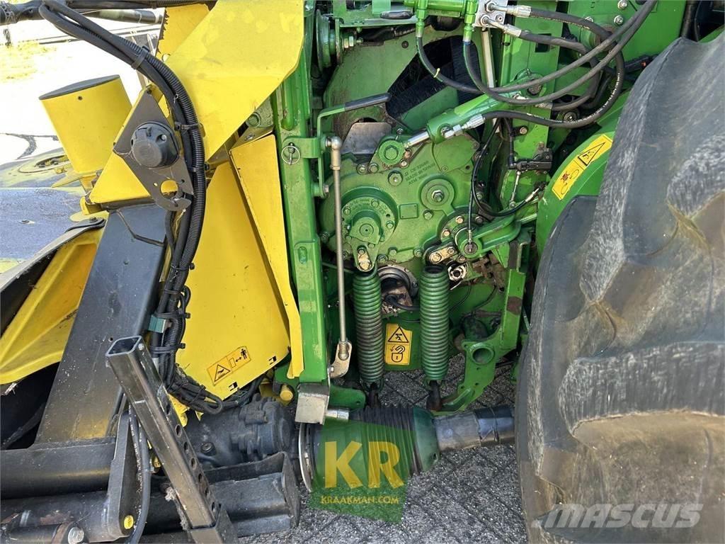 John Deere 8500 Feldhäcksler