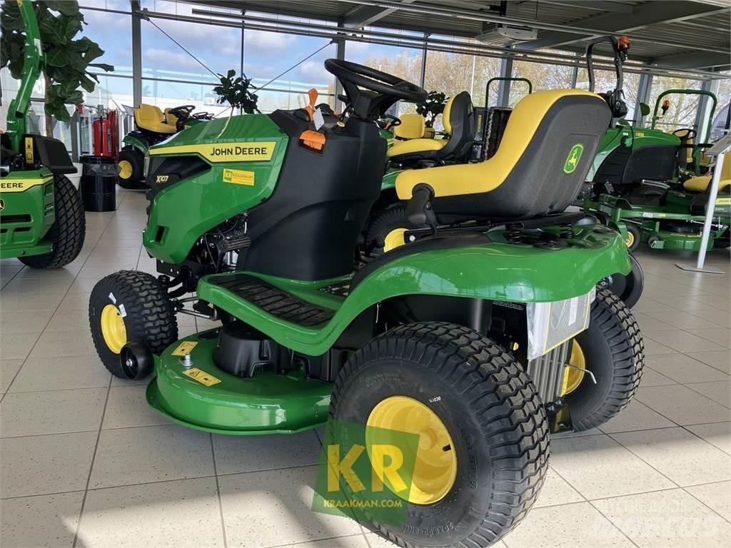 John Deere X107 Reitermäher