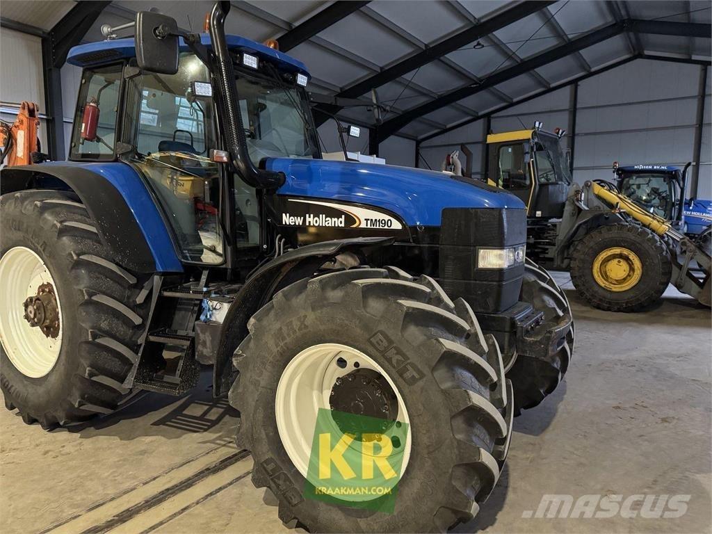 New Holland TM190 Traktoren