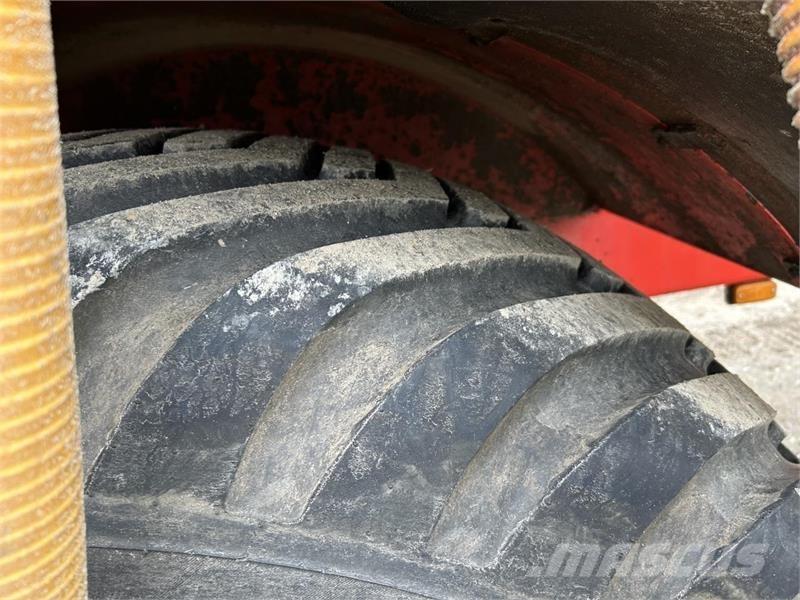 AP 22 Gülletankwagen