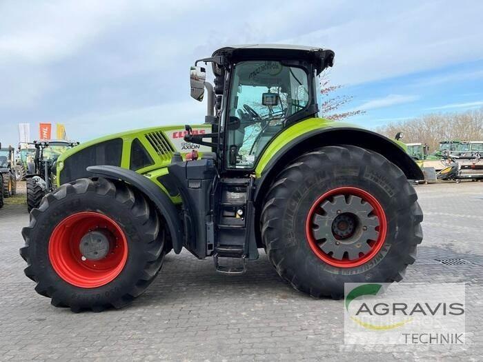 CLAAS AXION 950 CMATIC Traktoren