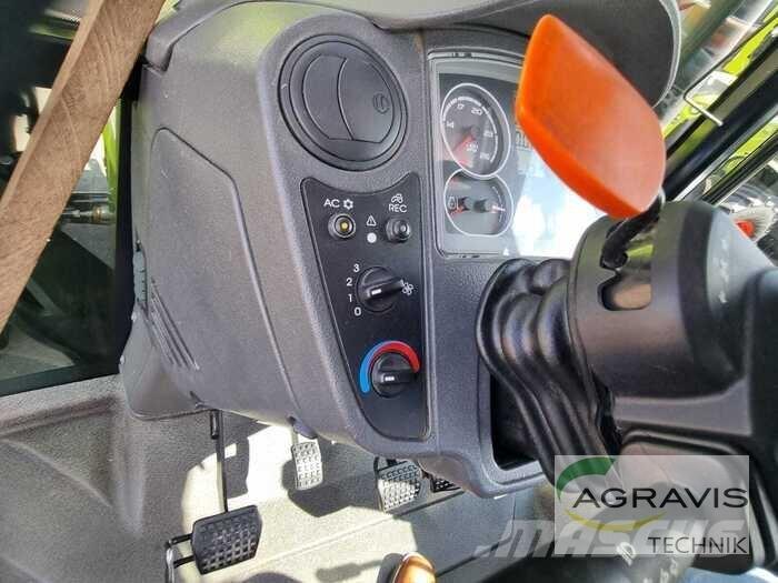 CLAAS AXOS 330 CX Traktoren