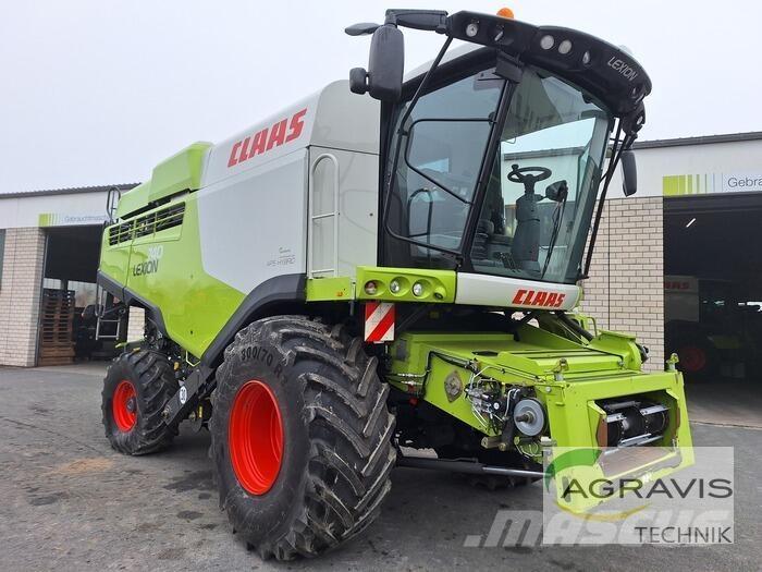 CLAAS LEXION 740 Mähdrescher