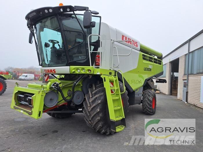 CLAAS LEXION 740 Mähdrescher