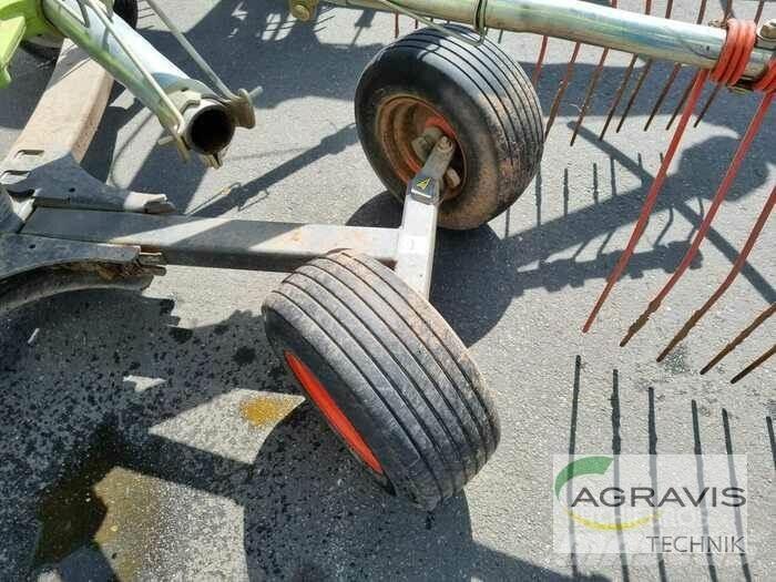 CLAAS LINER 2700 Kreiselheuer/-wender